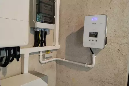 Solax X3-EVC-22K (SLC) – ładowarka samochodowa AC